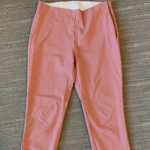 Selling this flattering pair of pants. Told you beautiful by the waist.